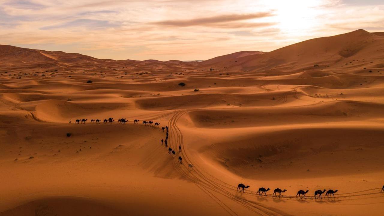 Caravanserai Luxury Desert Tented Camp Мерзуга Экстерьер фото