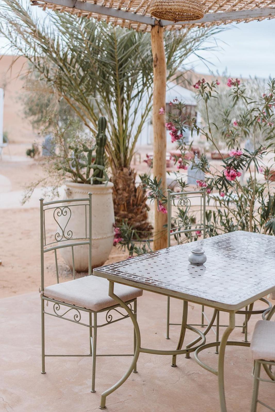 Caravanserai Luxury Desert Tented Camp Мерзуга Экстерьер фото